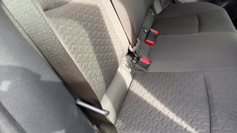 Toyota Yaris Cross 1.5 Hybrid Design 5dr CVT Hybrid Estate